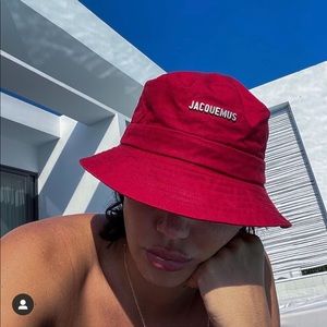 JACQUEMUS LE BOB GADJO in RED brand new with tags. Size 58